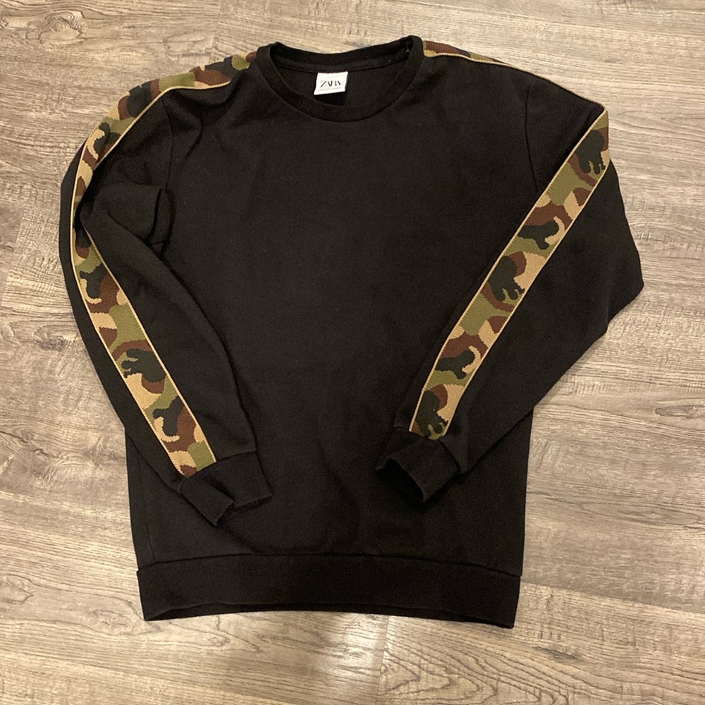 Zara Men’s Black Green Camo Crewneck Sweater Size Small